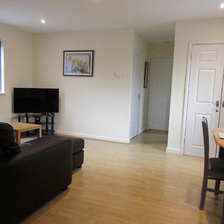 20 Nightingale Gardens, Coton Park, Rugby Cv23 0Wtアパートメント エクステリア 写真